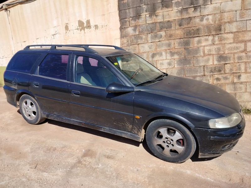 opel vectra b caravan del año 2000