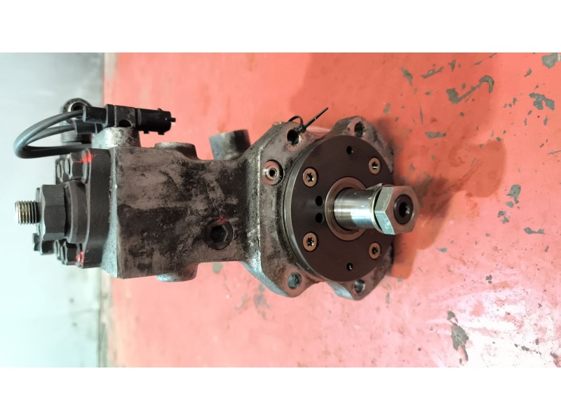 Recambio de bomba inyeccion para renault midlum 6.2 diesel referencia OEM IAM 5010553948 0445020036 