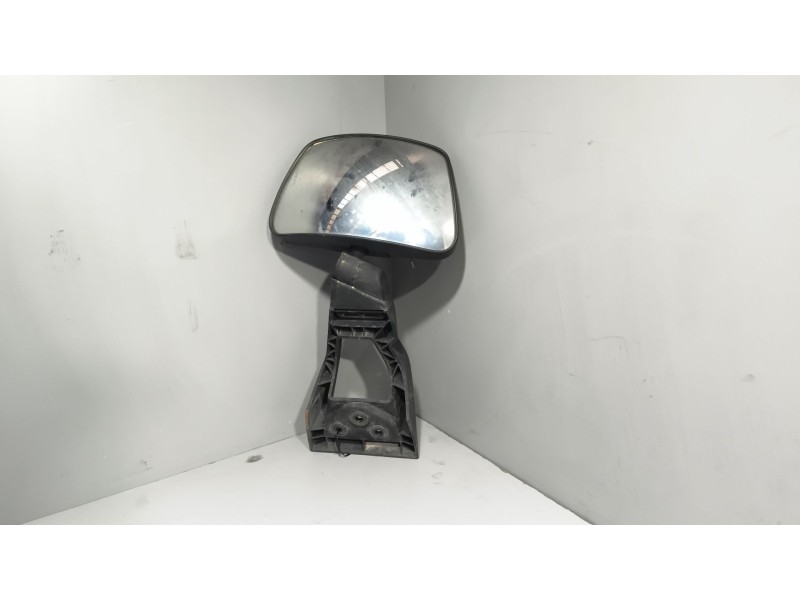 Recambio de retrovisor exterior frontal para renault serie t 10.8 diesel referencia OEM IAM 7484531175  