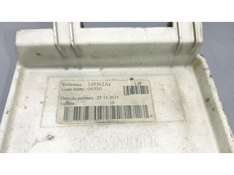 Recambio de moldura para renault serie t 10.8 diesel referencia OEM IAM 82706550  