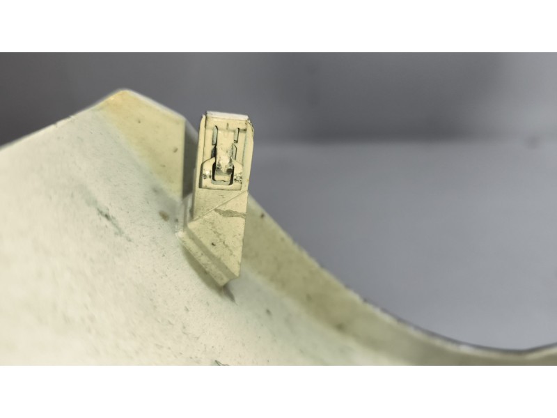 Recambio de moldura para renault serie t 10.8 diesel referencia OEM IAM 82706552  