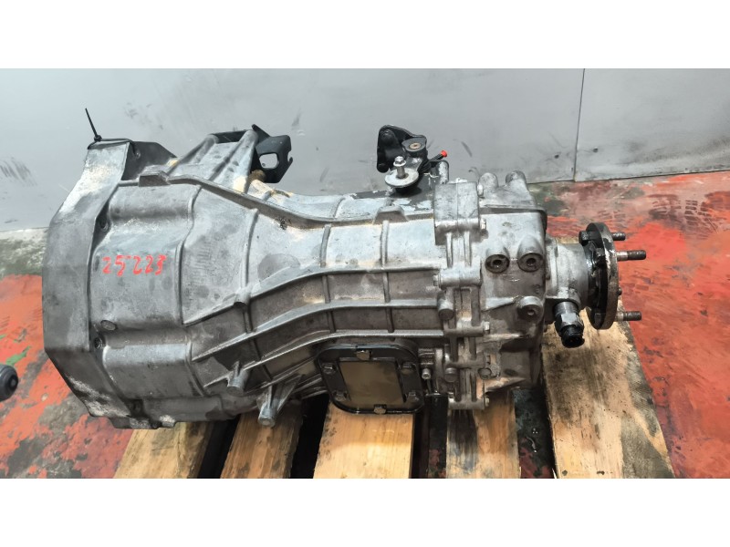 Recambio de caja cambios para nissan cabstar 09.06 2.5 diesel referencia OEM IAM 32010MB720 3210IMB72B RE226701