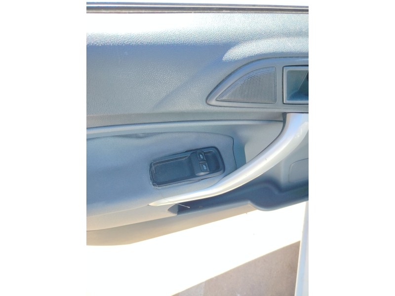 ford fiesta vi (cb1, ccn) del año 2010