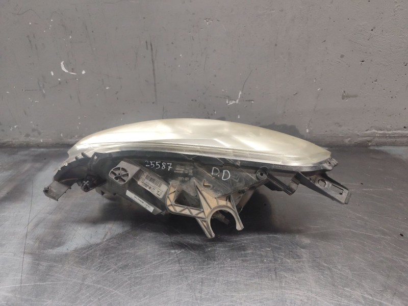 Recambio de faro derecho para citroën berlingo multispace (b9) 1.6 hdi 110 referencia OEM IAM 9682828180  