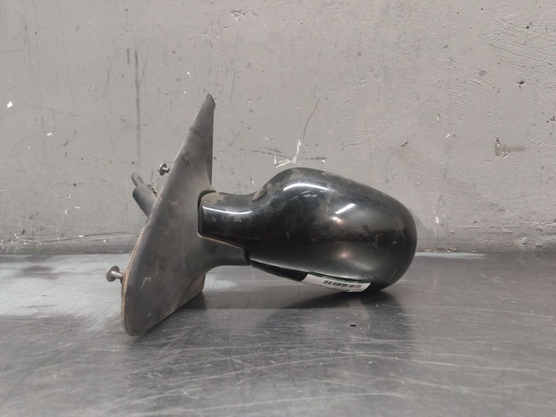 Recambio de retrovisor izquierdo para renault clio ii (bb_, cb_) 1.5 dci (b/cb08) referencia OEM IAM   