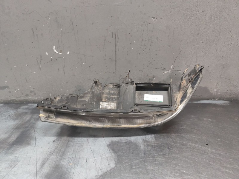 Recambio de faro derecho para renault laguna ii (bg0/1_) 1.9 dci (bg08, bg0g) referencia OEM IAM 8200002847  