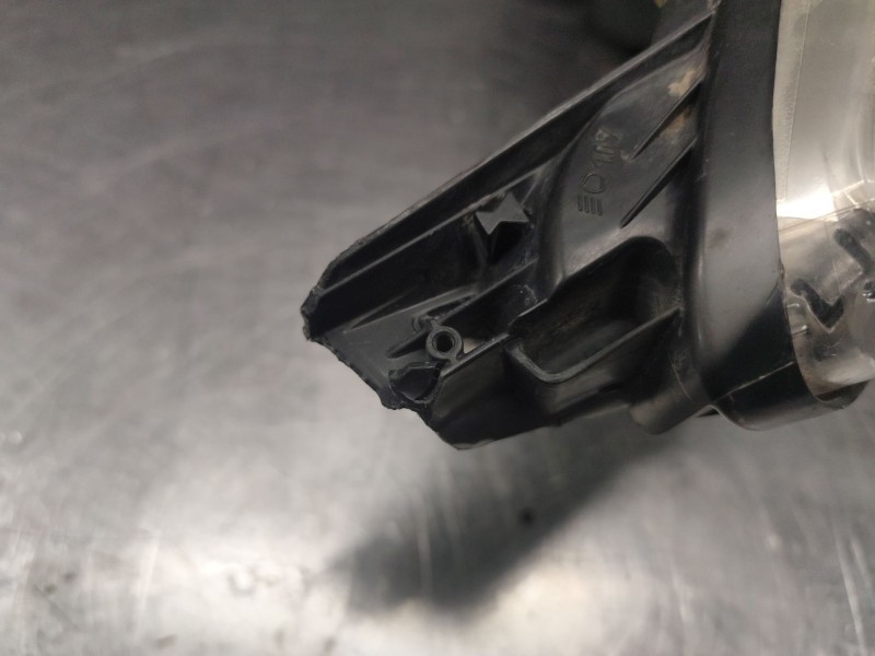 Recambio de faro derecho para peugeot 207 sw confort referencia OEM IAM 964998618011  