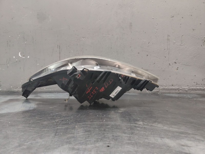 Recambio de faro derecho para peugeot 207 sw confort referencia OEM IAM 964998618011  