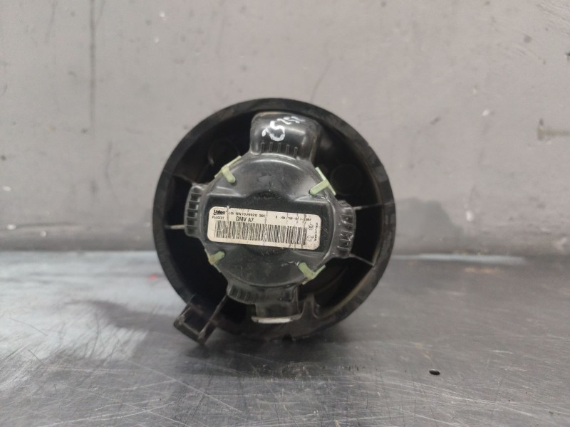 Recambio de ventilador calefaccion para peugeot 207 sw confort referencia OEM IAM NN102992G  