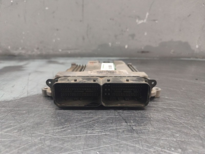 Recambio de centralita motor uce para iveco daily vi furgoneta 33s12, 35s12, 35c12 referencia OEM IAM 0281032557  