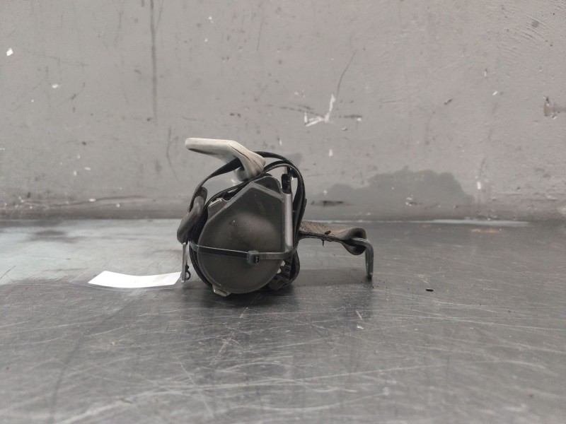 Recambio de cinturon seguridad trasero derecho para peugeot 207 sw confort referencia OEM IAM   