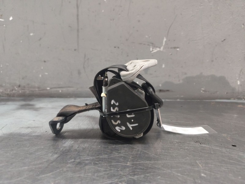 Recambio de cinturon seguridad trasero derecho para peugeot 207 sw confort referencia OEM IAM   