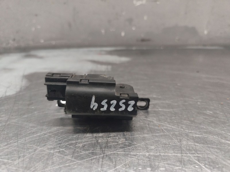 Recambio de cerradura maletero / porton para nissan primera (p10) 2.0 d referencia OEM IAM   