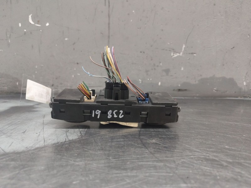 Recambio de mando calefaccion / aire acondicionado para renault megane ii coupe/cabrio authentique referencia OEM IAM 8200344840