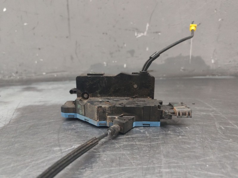 Recambio de cerradura puerta trasera izquierda para peugeot 207 sw confort referencia OEM IAM 24087816 24091816 