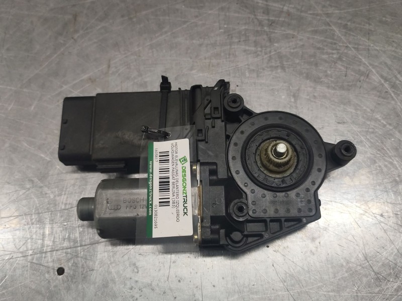 Recambio de motor elevalunas delantero izquierdo para volkswagen passat berlina (3b3) 1.9 tdi referencia OEM IAM 0130821695  