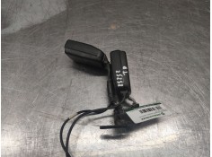 Recambio de enganche cinturon trasero derecho para peugeot 207 sw confort referencia OEM IAM 821237610 8212798 