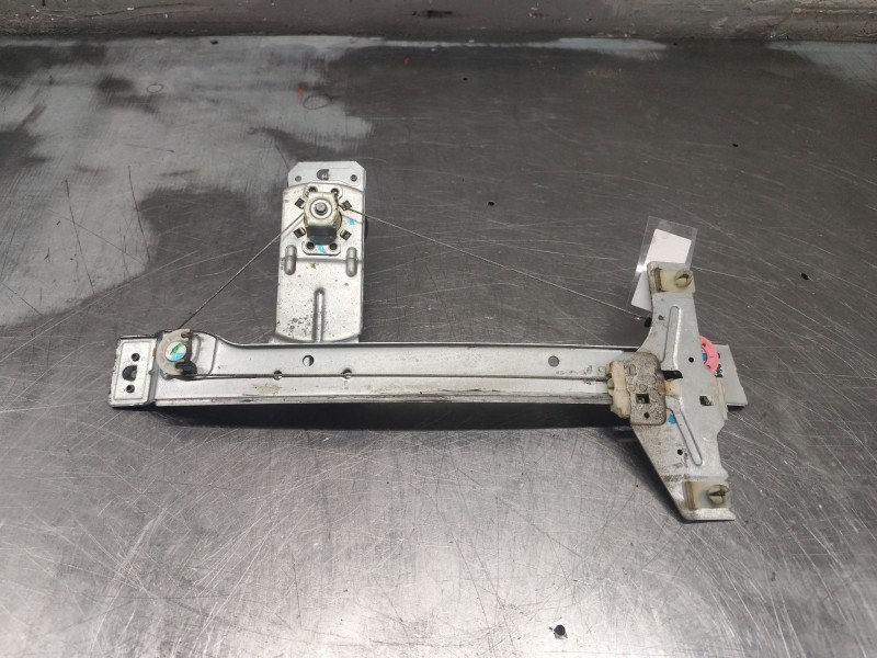 Recambio de elevalunas trasero izquierdo para peugeot 207 sw confort referencia OEM IAM 9680203880A  