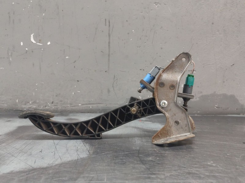 Recambio de pedal freno para renault megane ii coupe/cabrio authentique referencia OEM IAM 8200155984D  