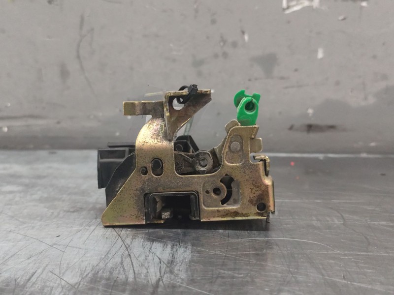 Recambio de cerradura puerta corredera derecha para renault kangoo (f/kc0) referencia OEM IAM   