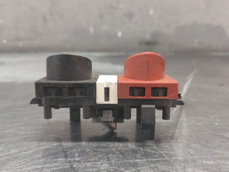 Recambio de warning para renault megane ii coupe/cabrio authentique referencia OEM IAM 8200095493  