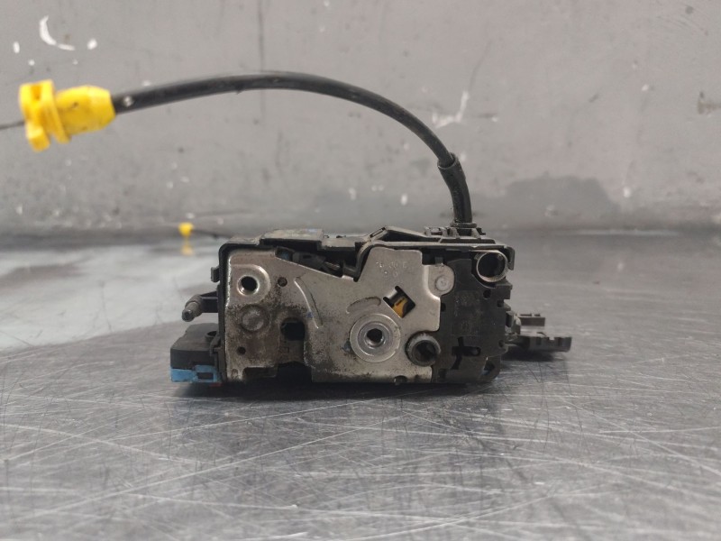 Recambio de cerradura puerta trasera derecha para peugeot 207 sw confort referencia OEM IAM 24097816 25095816 