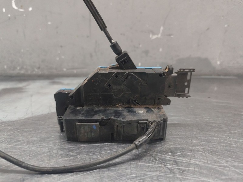 Recambio de cerradura puerta trasera derecha para peugeot 207 sw confort referencia OEM IAM 24097816 25095816 