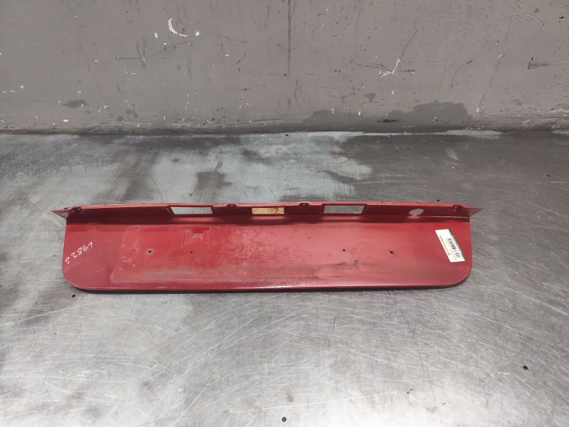 Recambio de portamatriculas para renault megane ii coupe/cabrio authentique referencia OEM IAM 8200205570  