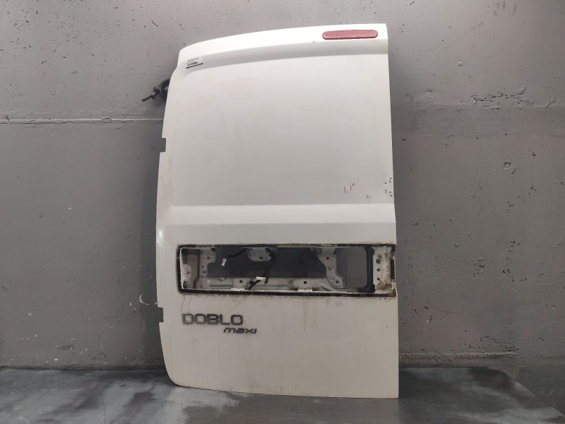 Recambio de porton trasero izquierdo para fiat doblo ii cargo (263) furgón sx referencia OEM IAM   