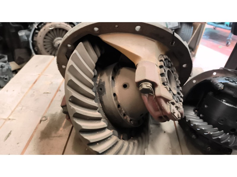 Recambio de grupo para volvo fl 10 fki intercooler 210 kw 4x2 e1 corto referencia OEM IAM ev85b 15125114 RELACION:8X34/4.63 , 1