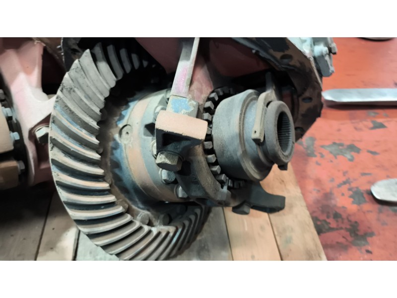 Recambio de grupo para iveco eurostar (ld) 13.8 diesel referencia OEM IAM 180E A3200E1539293 RATIO:1/293/15X44