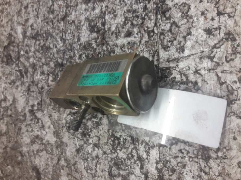 Recambio de valvula expansion para mercedes vito marco polo (638) 112 cdi referencia OEM IAM 2028300184 521210909B 651451X