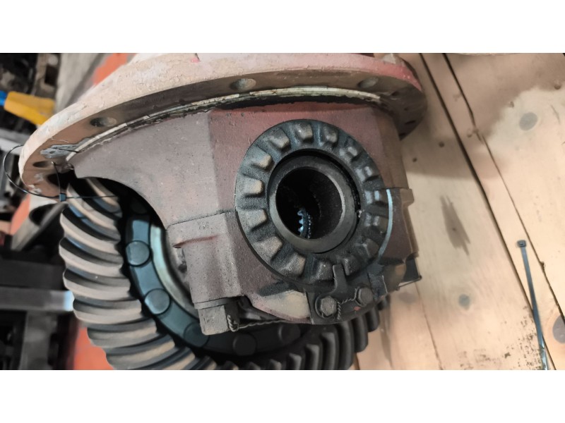 Recambio de grupo para renault dg 230.20 referencia OEM IAM  RELACION:8X39 20 ESTRIAS DE PALIER