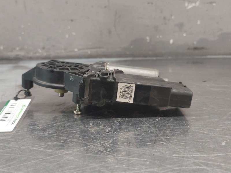 Recambio de motor elevalunas delantero derecho para volkswagen passat berlina (3b2) básico referencia OEM IAM 101434201  