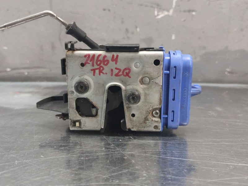 Recambio de cerradura puerta trasera izquierda para audi a3 (8l) 1.9 tdi ambiente referencia OEM IAM 8D0839015A  