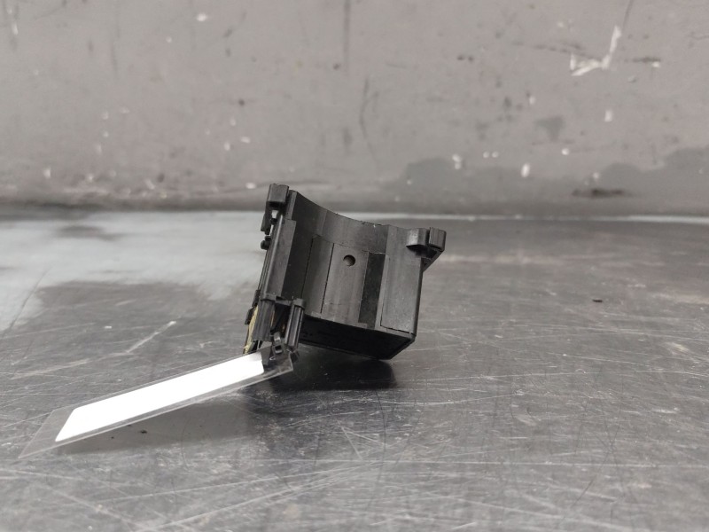 Recambio de mando limpia para renault espace iv (jk0) dynamique referencia OEM IAM 8200012245 34447701AX 