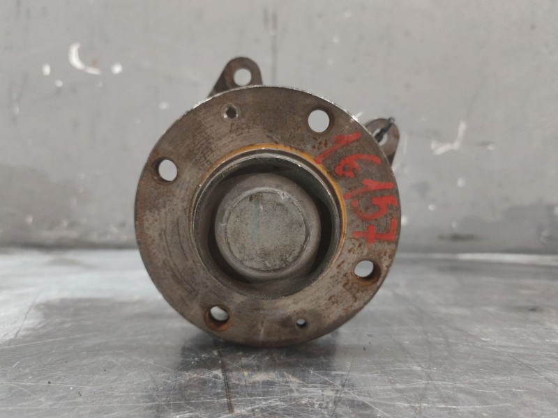 Recambio de buje trasero derecho para peugeot 307 (s1) xr referencia OEM IAM   