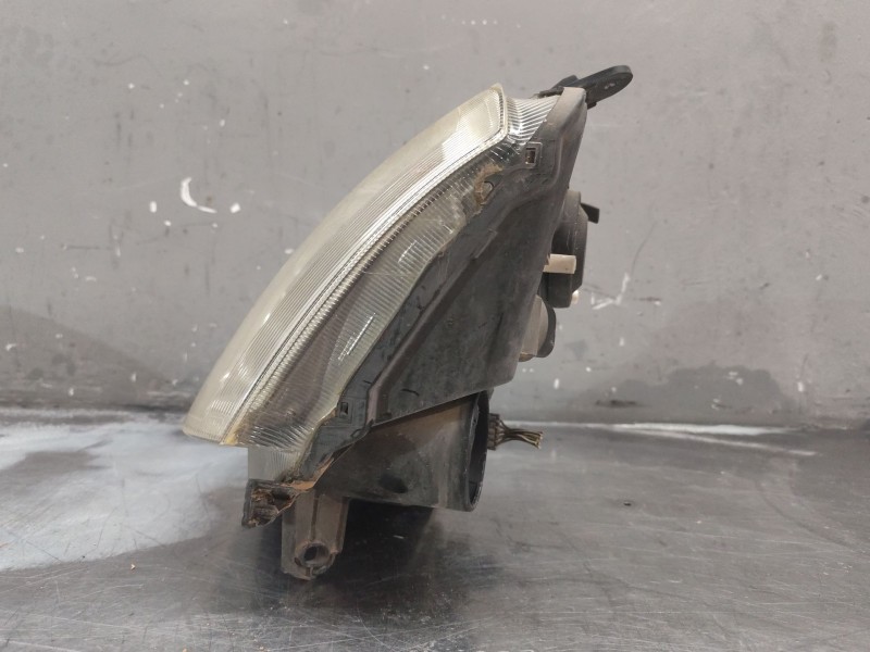 Recambio de faro izquierdo para fiat doblo ii cargo (263) furgón sx referencia OEM IAM 93321052  