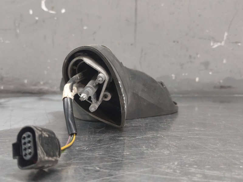 Recambio de retrovisor izquierdo para seat leon (1p1) 1.9 tdi referencia OEM IAM  ELECTRICO 5 CABLES