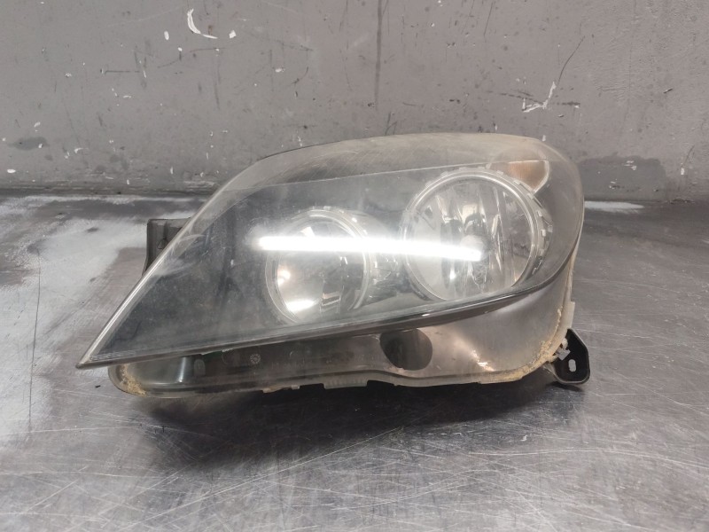 Recambio de faro izquierdo para opel astra h ber. 1.7 16v cdti referencia OEM IAM 1EG27037021  