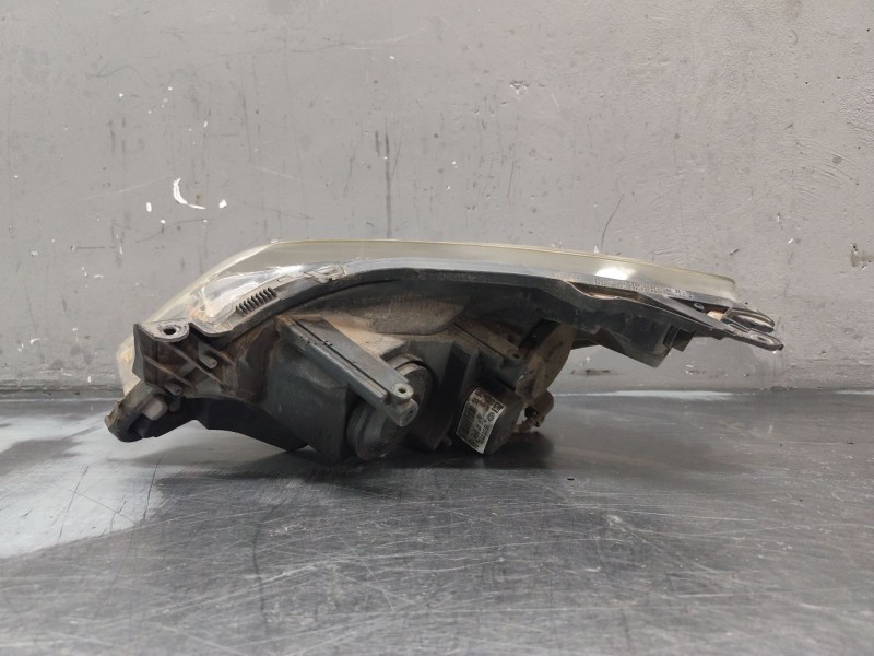 Recambio de faro derecho para opel astra h berlina cosmo referencia OEM IAM   