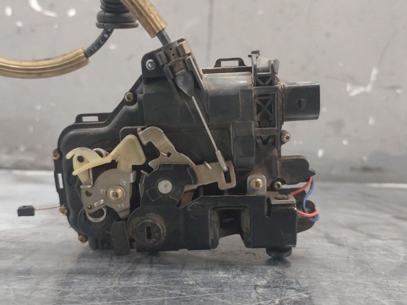Recambio de cerradura puerta trasera izquierda para seat toledo (1m2) referencia OEM IAM 3B4839015AM 6 PINS 