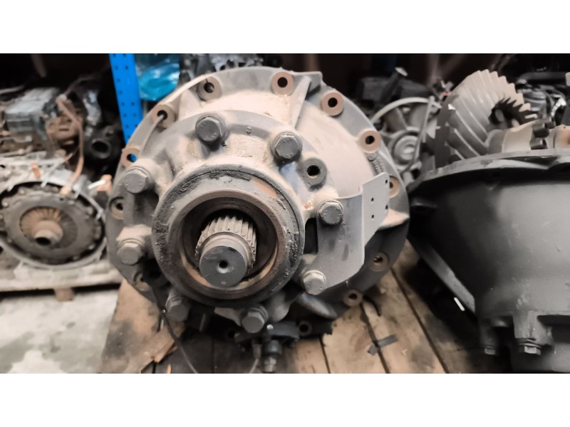 Recambio de grupo para scania trucks serie 4 124 l/420 (420cv) referencia OEM IAM R780 2.92 9097803