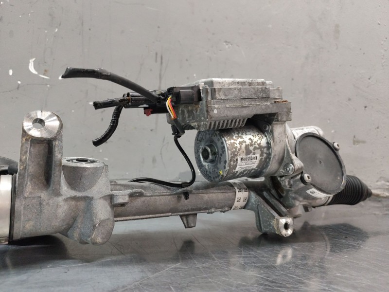 Recambio de cremallera direccion para infiniti q30 1.5 d referencia OEM IAM 6820000308  