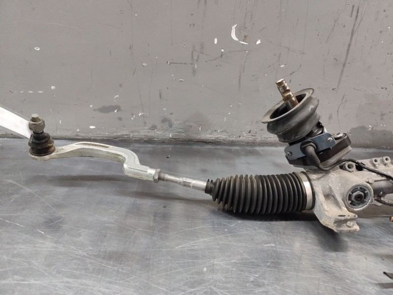 Recambio de cremallera direccion para infiniti q30 1.5 d referencia OEM IAM 6820000308  