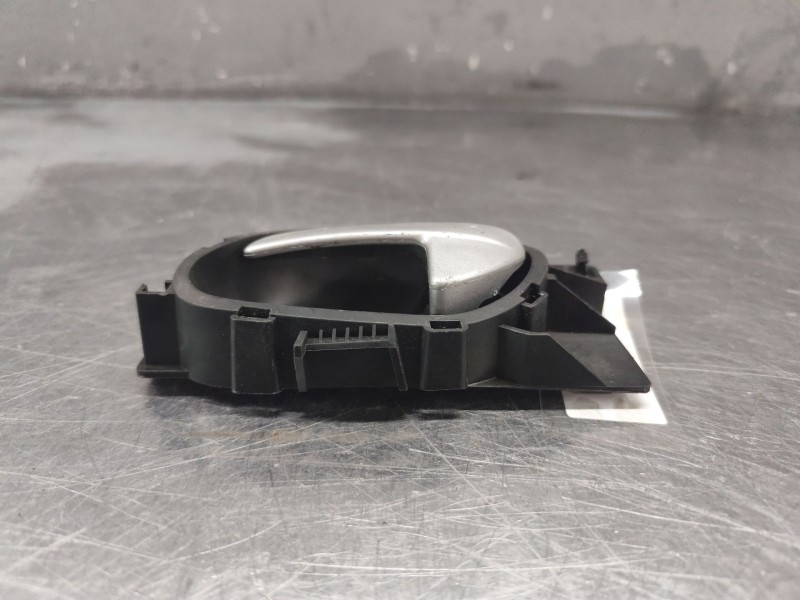 Recambio de maneta interior delantera derecha para peugeot 207 confort referencia OEM IAM 9144A5  