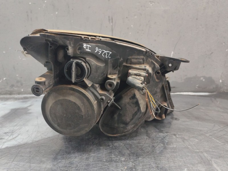 Recambio de faro izquierdo para opel vectra c berlina comfort referencia OEM IAM 15588700  