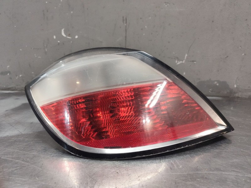 Recambio de piloto trasero izquierdo para opel astra h ber. 1.7 16v cdti referencia OEM IAM   