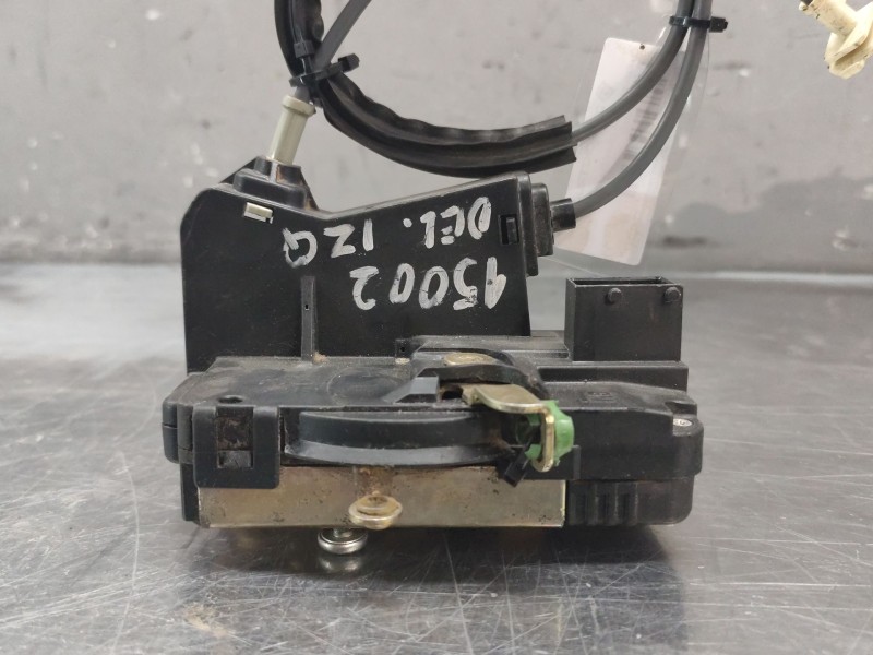 Recambio de cerradura puerta delantera izquierda para opel zafira a 1.8 16v cat referencia OEM IAM 90561151  
