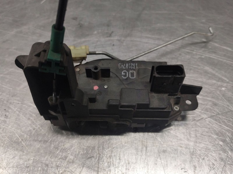 Recambio de cerradura puerta delantera derecha para opel astra h ber. cosmo referencia OEM IAM 13210749 5 PINS 